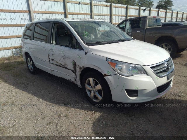 VOLKSWAGEN ROUTAN 2010 2v4rw3d18ar246060