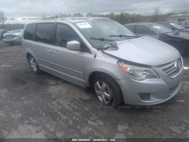 VOLKSWAGEN ROUTAN 2010 2v4rw3d18ar406812