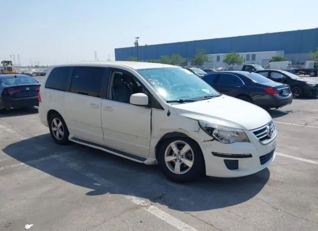 VOLKSWAGEN ROUTAN 2010 2v4rw3d19ar159171