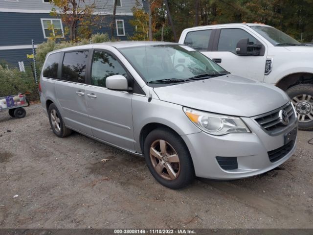 VOLKSWAGEN ROUTAN 2010 2v4rw3d19ar168730