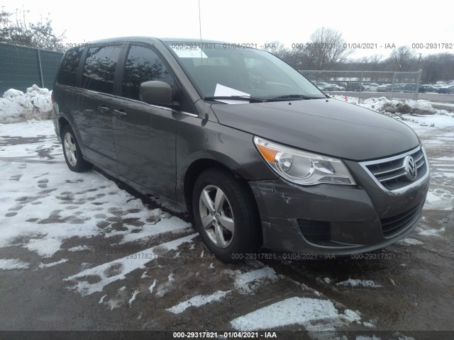 VOLKSWAGEN ROUTAN 2010 2v4rw3d1xar322698