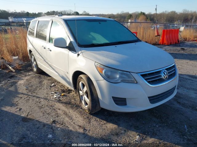 VOLKSWAGEN ROUTAN 2011 2v4rw3dg0br717186