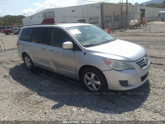 VOLKSWAGEN ROUTAN 2011 2v4rw3dg1br717892