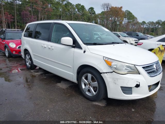 VOLKSWAGEN ROUTAN 2011 2v4rw3dg1br789594