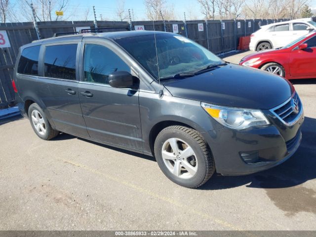 VOLKSWAGEN ROUTAN 2011 2v4rw3dg1br804806