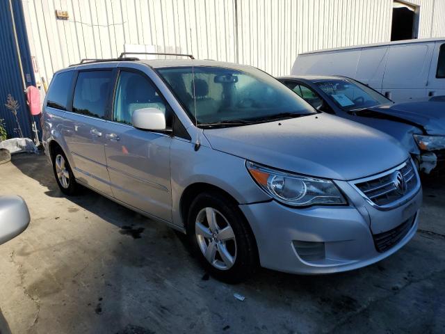 VOLKSWAGEN ROUTAN 2011 2v4rw3dg2br642670