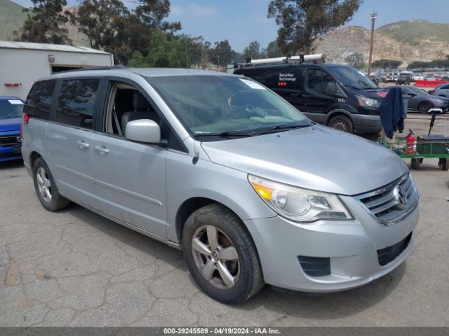 VOLKSWAGEN ROUTAN 2011 2v4rw3dg2br669724