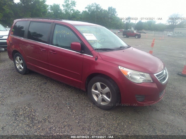 VOLKSWAGEN ROUTAN 2011 2v4rw3dg2br717898