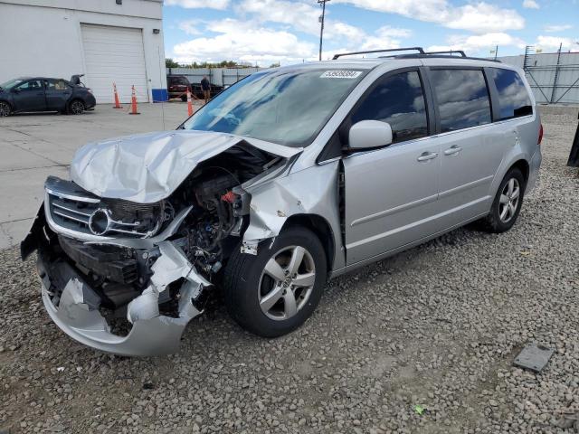 VOLKSWAGEN ROUTAN 2011 2v4rw3dg2br805026