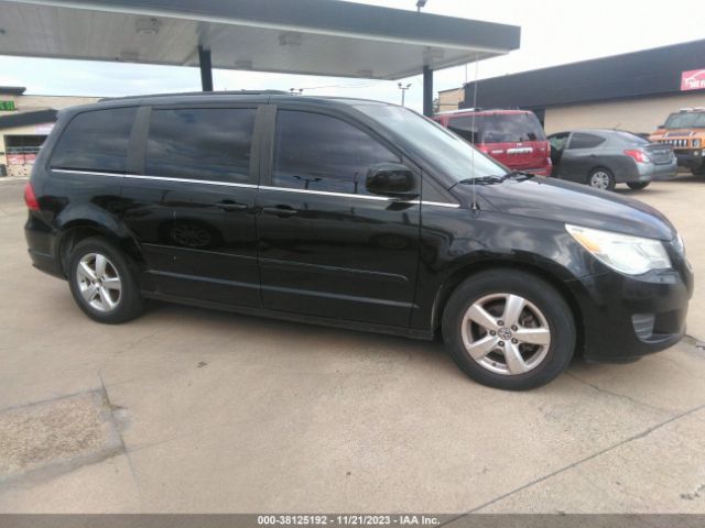 VOLKSWAGEN ROUTAN 2011 2v4rw3dg3br669733