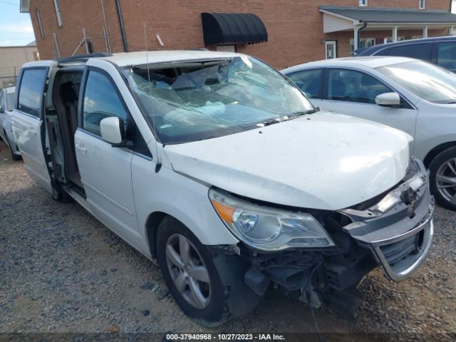 VOLKSWAGEN ROUTAN 2011 2v4rw3dg3br766933