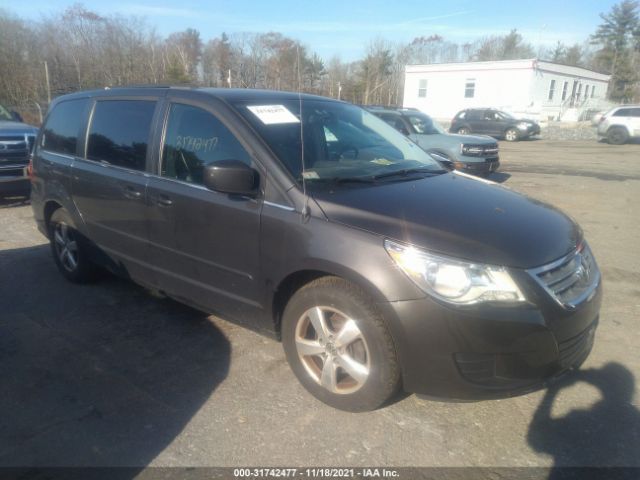 VOLKSWAGEN ROUTAN 2011 2v4rw3dg4br695418