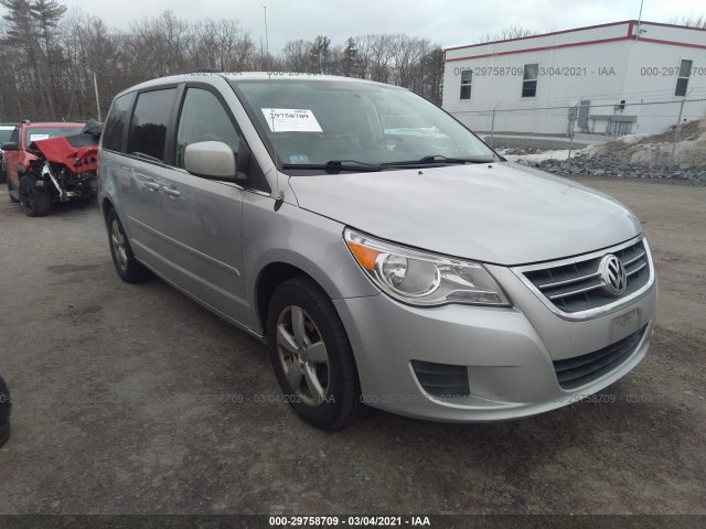 VOLKSWAGEN ROUTAN 2011 2v4rw3dg5br718026