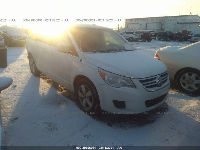 VOLKSWAGEN ROUTAN 2011 2v4rw3dg6br625659