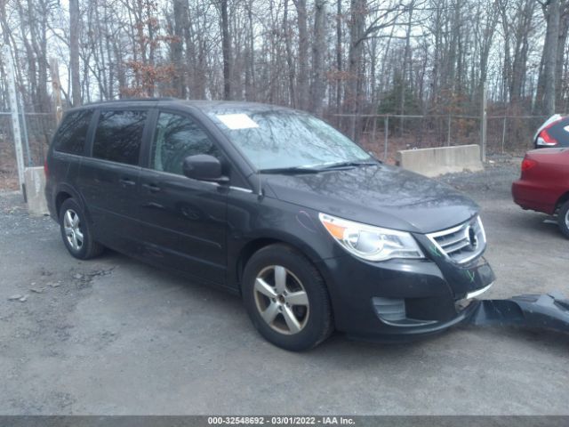 VOLKSWAGEN ROUTAN 2011 2v4rw3dg7br695140