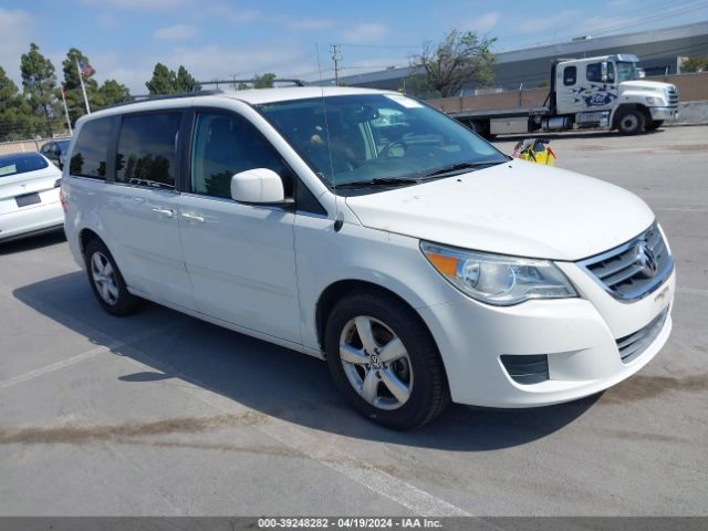 VOLKSWAGEN ROUTAN 2011 2v4rw3dg8br766586