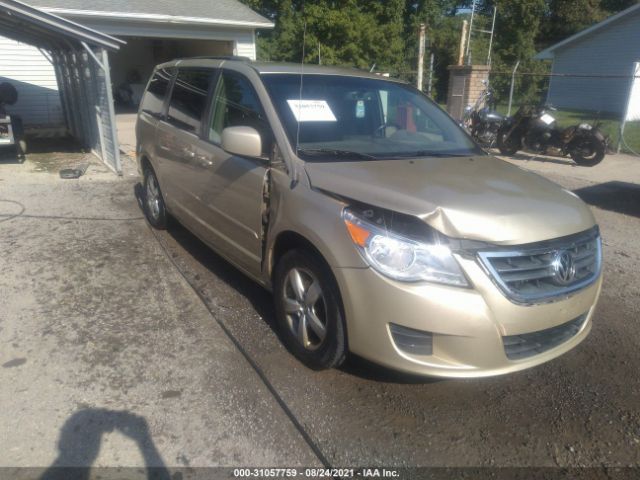 VOLKSWAGEN ROUTAN 2011 2v4rw3dgxbr766525