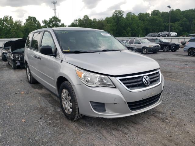 VOLKSWAGEN ROUTAN S 2010 2v4rw4d12ar360657