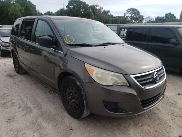 VOLKSWAGEN ROUTAN S 2010 2v4rw4d13ar236526