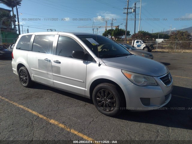 VOLKSWAGEN ROUTAN 2010 2v4rw4d18ar305856