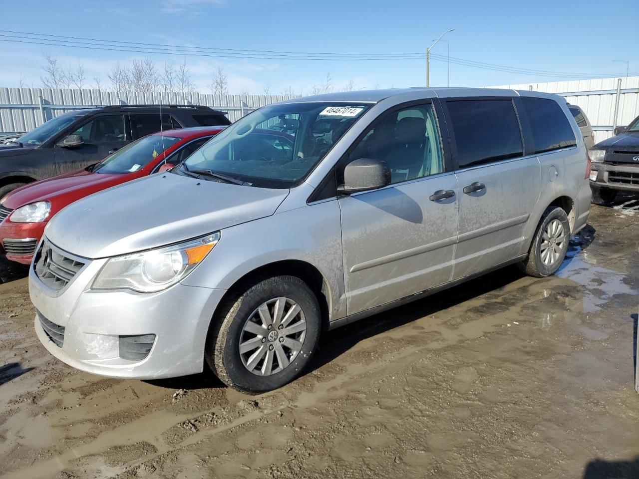 VOLKSWAGEN ROUTAN 2011 2v4rw4dg4br714801