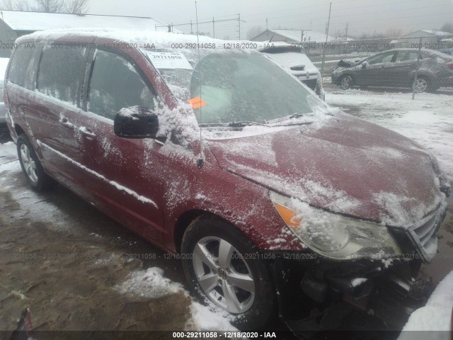 VOLKSWAGEN ROUTAN 2011 2v4rw5dg0br670561