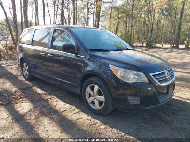 VOLKSWAGEN ROUTAN 2011 2v4rw5dg1br740715