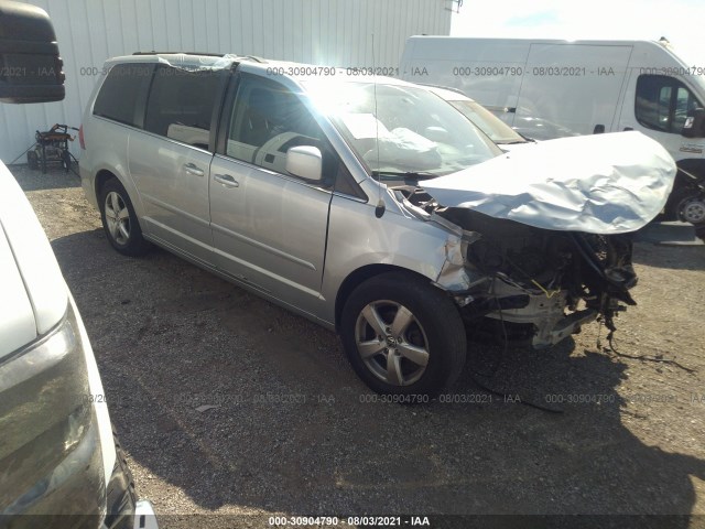 VOLKSWAGEN ROUTAN 2011 2v4rw5dg3br698547