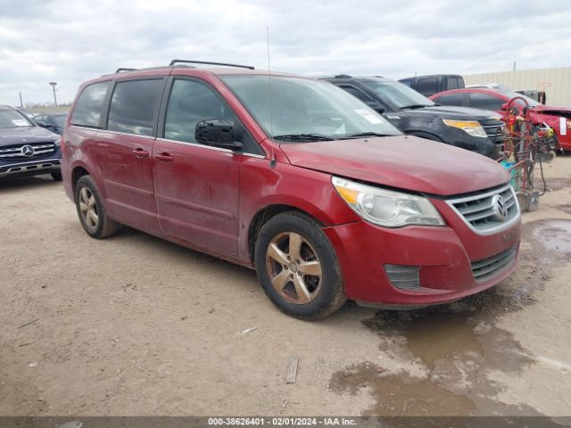 VOLKSWAGEN ROUTAN 2011 2v4rw5dg8br728285