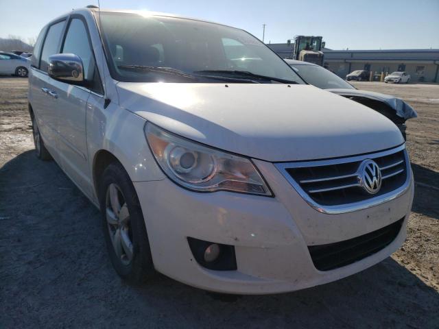 VOLKSWAGEN ROUTAN SEL 2010 2v4rw6dx2ar245847