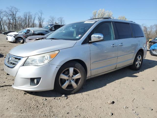 VOLKSWAGEN ROUTAN 2010 2v4rw6dx3ar260969