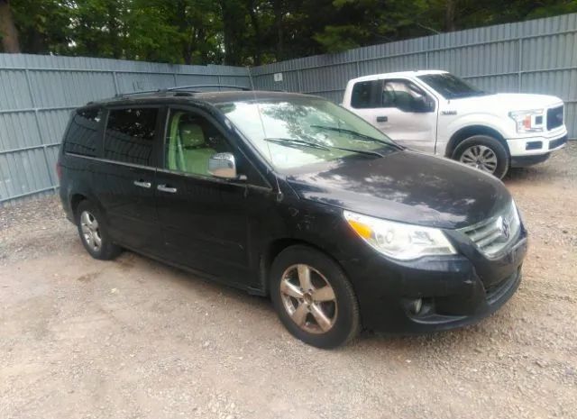 VOLKSWAGEN ROUTAN 2010 2v4rw6dx4ar333380