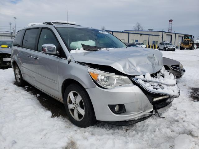 VOLKSWAGEN ROUTAN SEL 2010 2v4rw6dx7ar231054