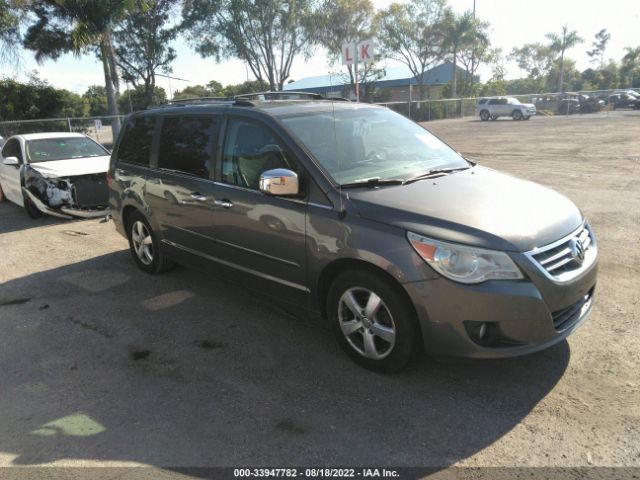 VOLKSWAGEN ROUTAN 2010 2v4rw6dx7ar316590