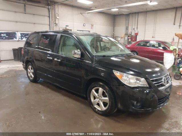 VOLKSWAGEN ROUTAN 2010 2v4rw6dx7ar424076