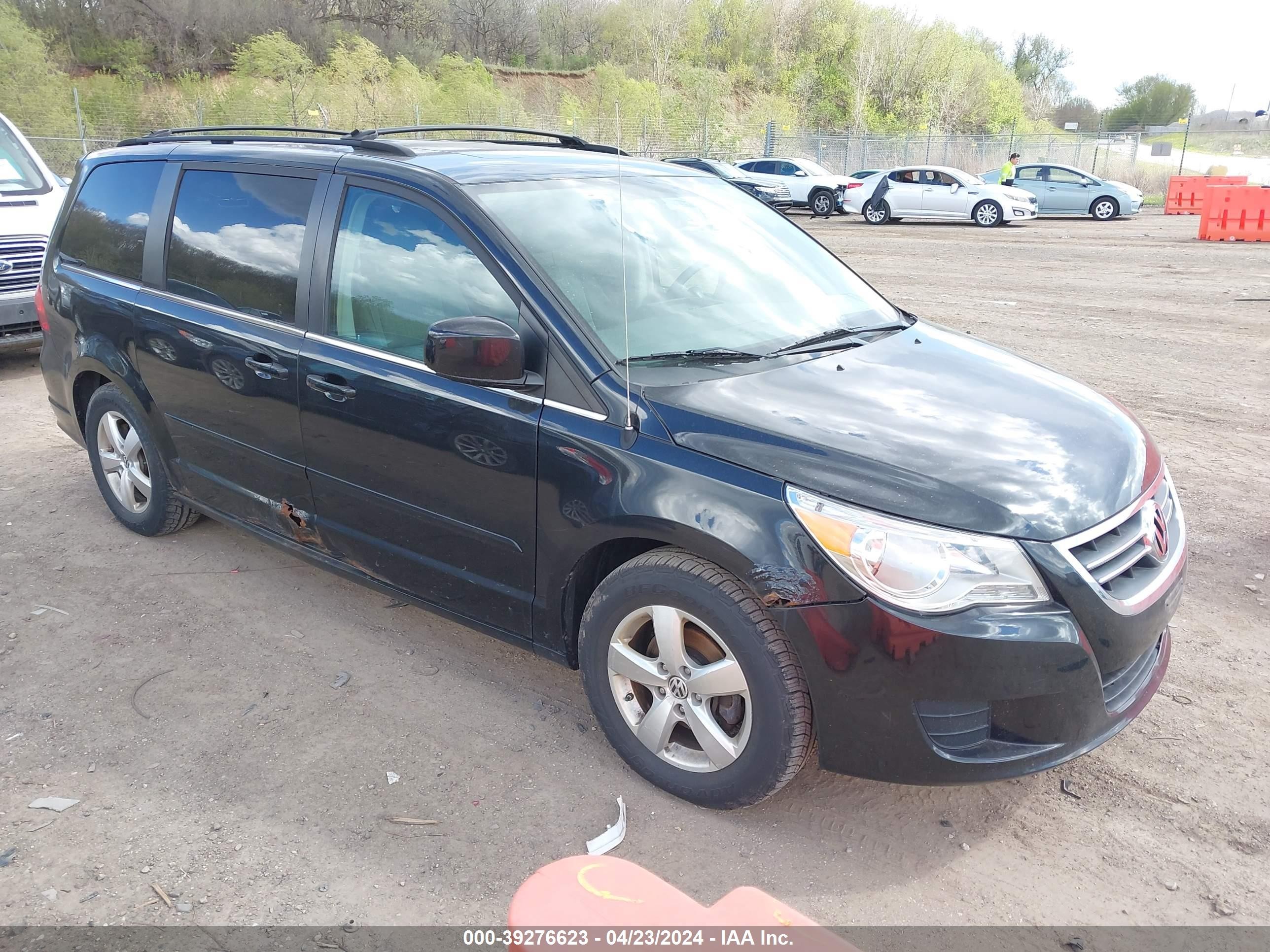 VOLKSWAGEN ROUTAN 2009 2v8hw34169r559971