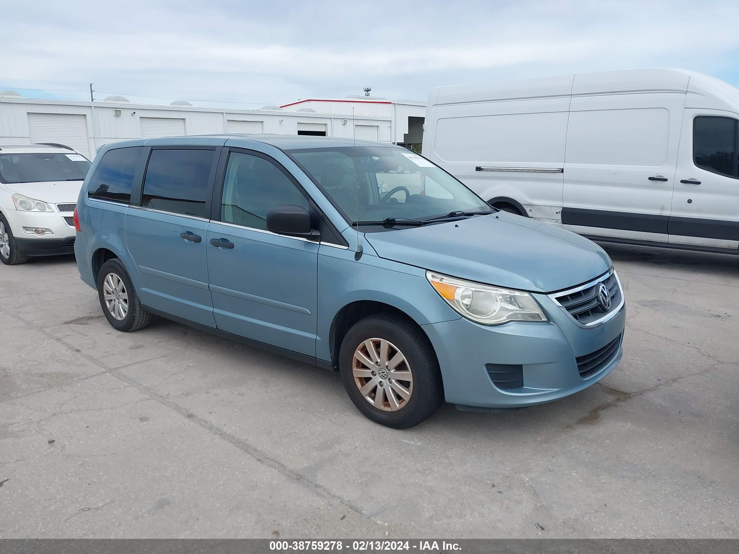 VOLKSWAGEN ROUTAN 2009 2v8hw44139r544074