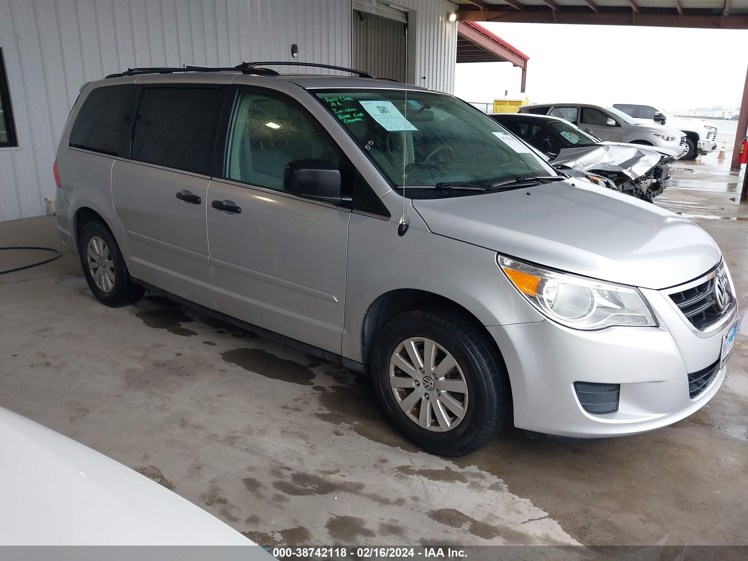 VOLKSWAGEN ROUTAN 2009 2v8hw441x9r559204