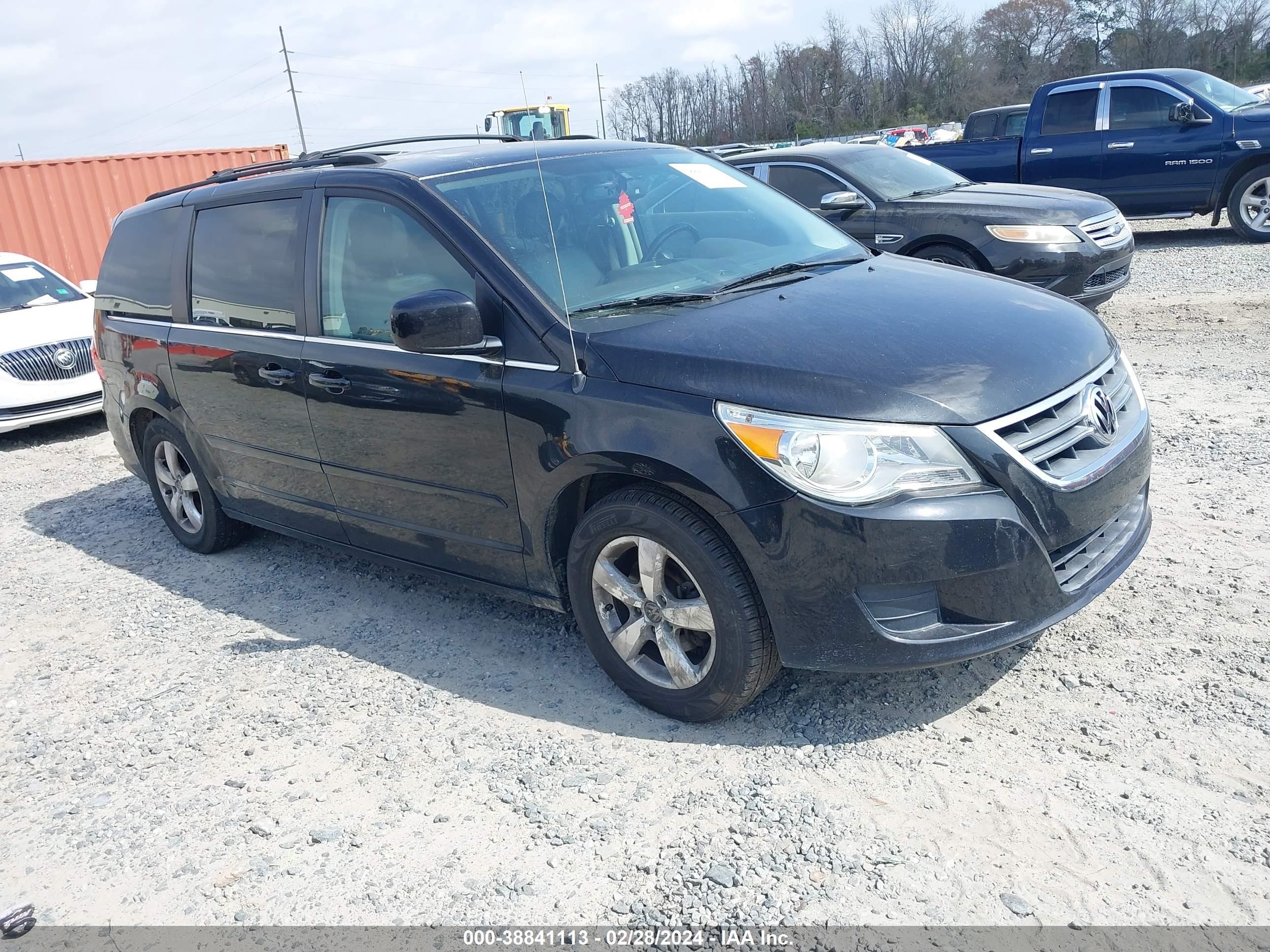 VOLKSWAGEN ROUTAN 2009 2v8hw54x19r580355