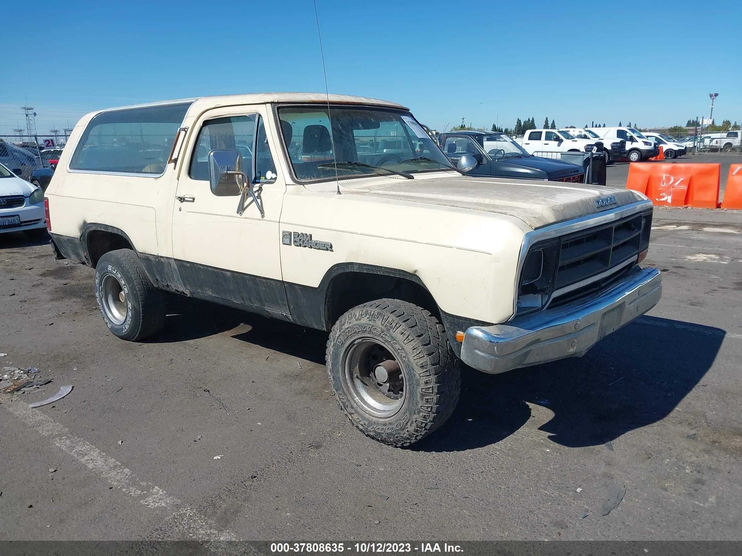 DODGE RAMCHARGER 1987 3b4gw12t1hm734338