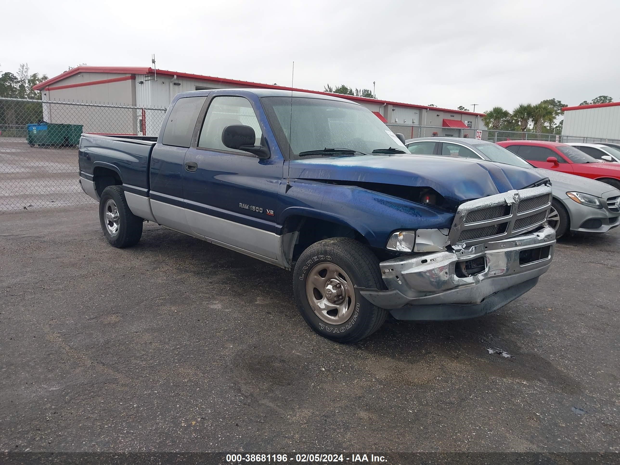 DODGE RAM 2000 3b7hc12z1yg152517