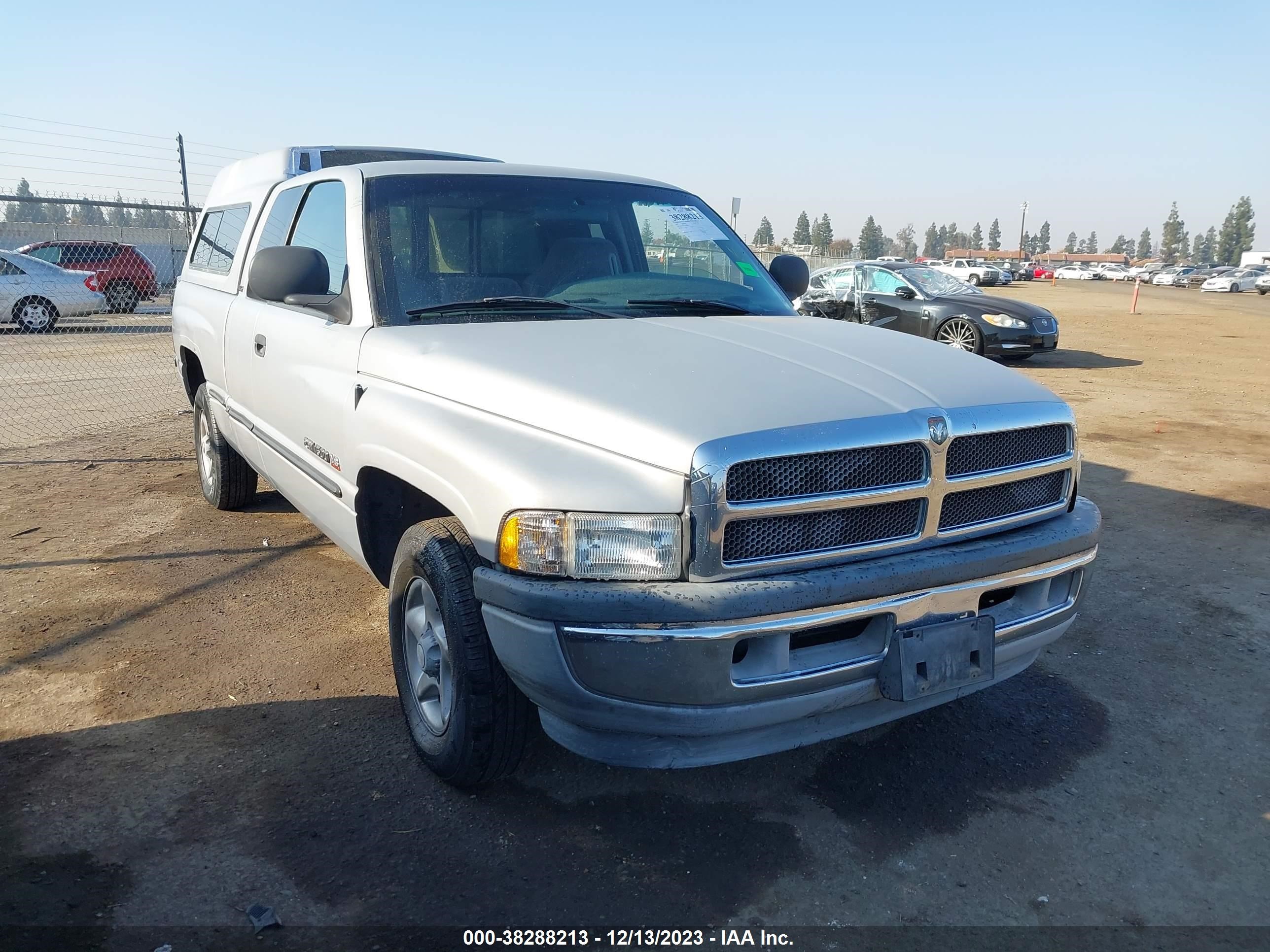 DODGE RAM 1997 3b7hc13y1vg718631