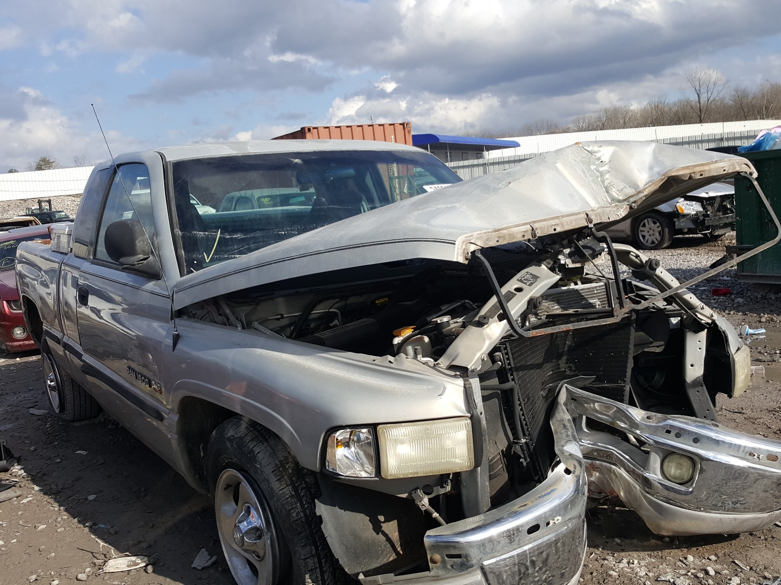 DODGE RAM 1500 1999 3b7hc13y3xg178623