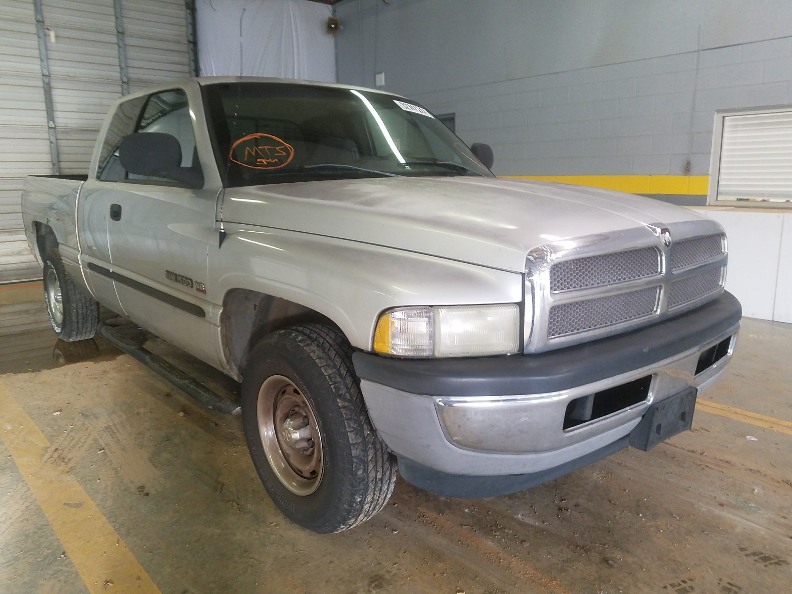 DODGE RAM 1500 2001 3b7hc13y61m554904