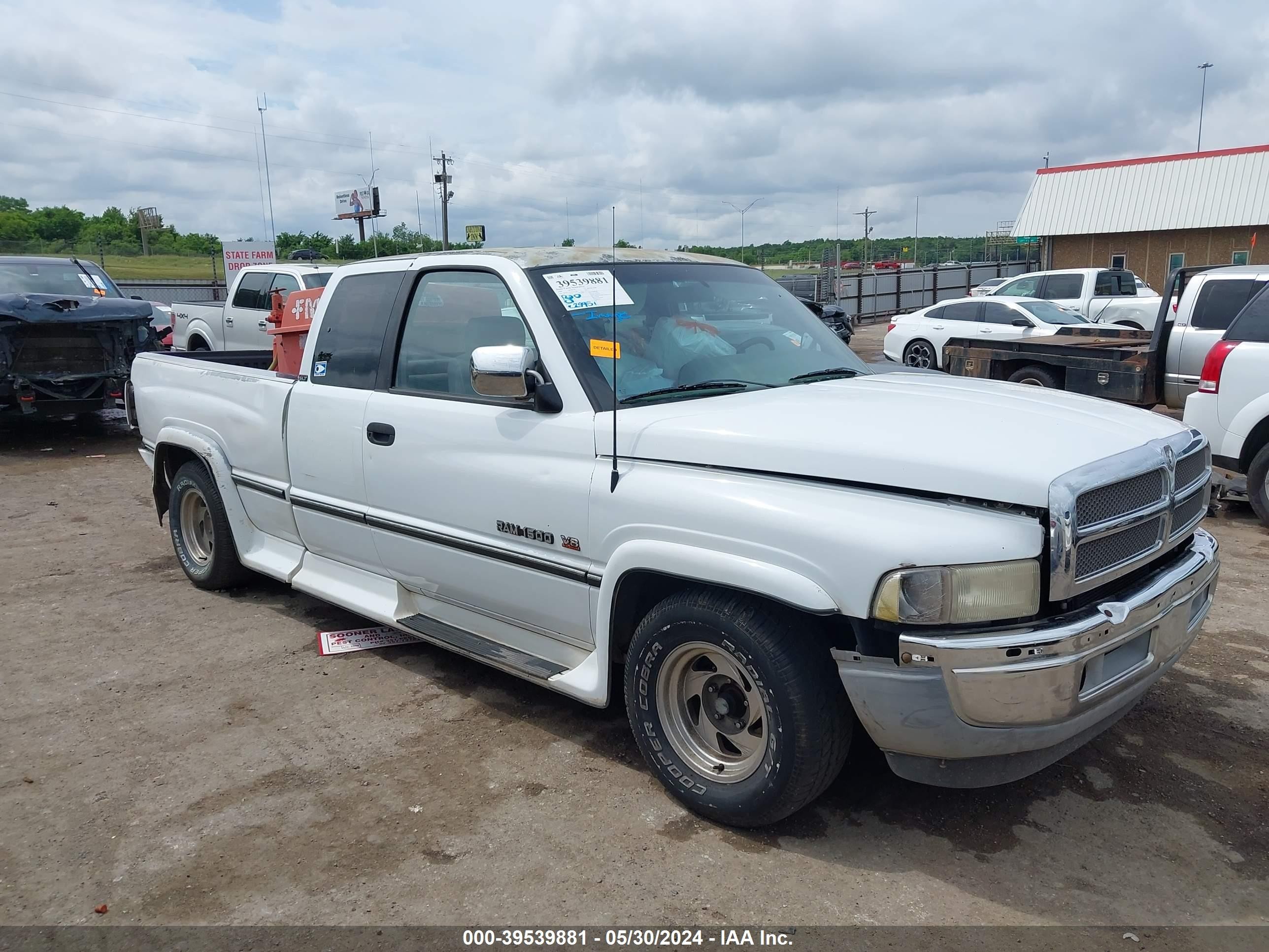 DODGE RAM 1996 3b7hc13y9tg172383