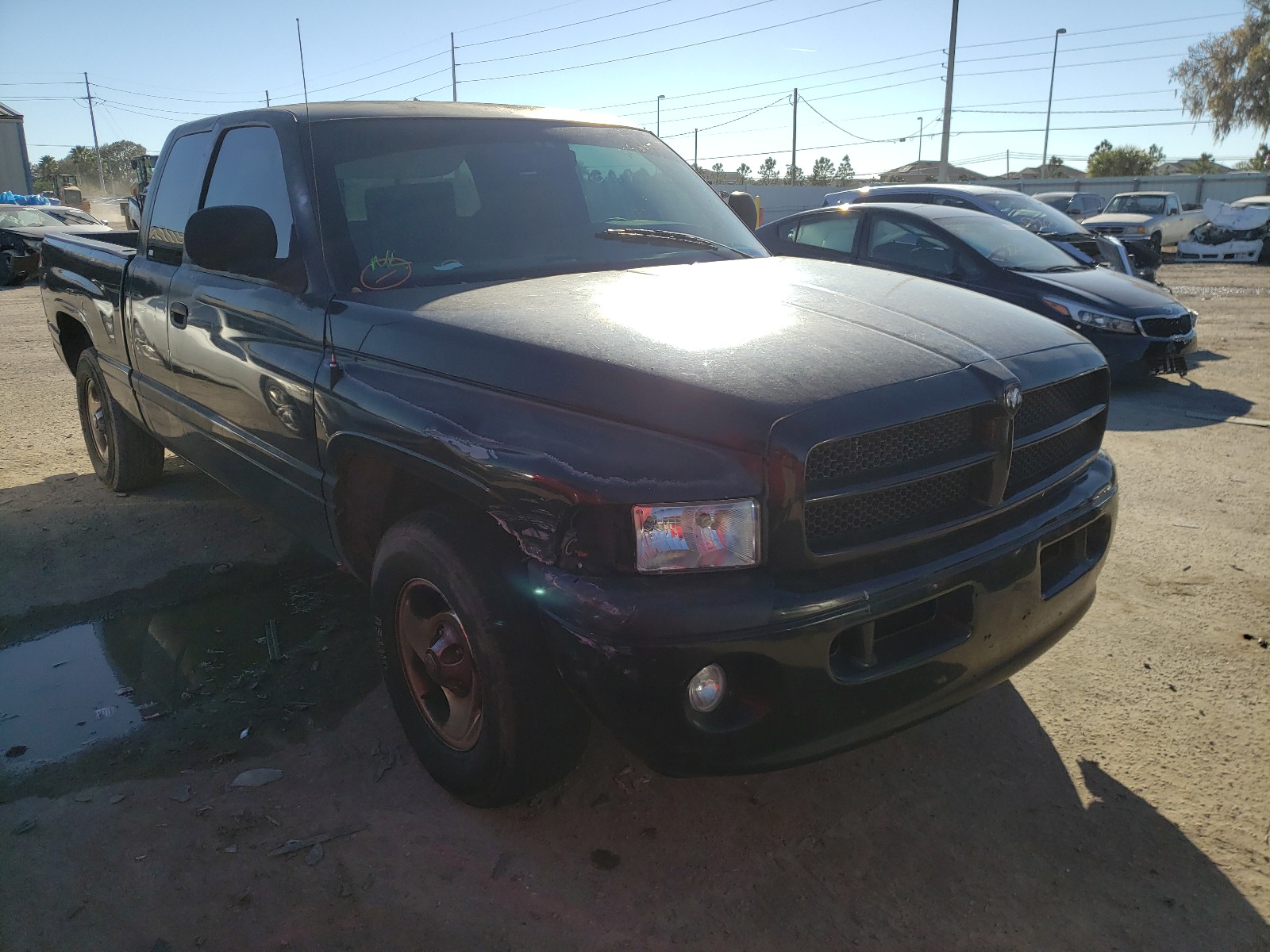 DODGE RAM 1500 1999 3b7hc13y9xg175001