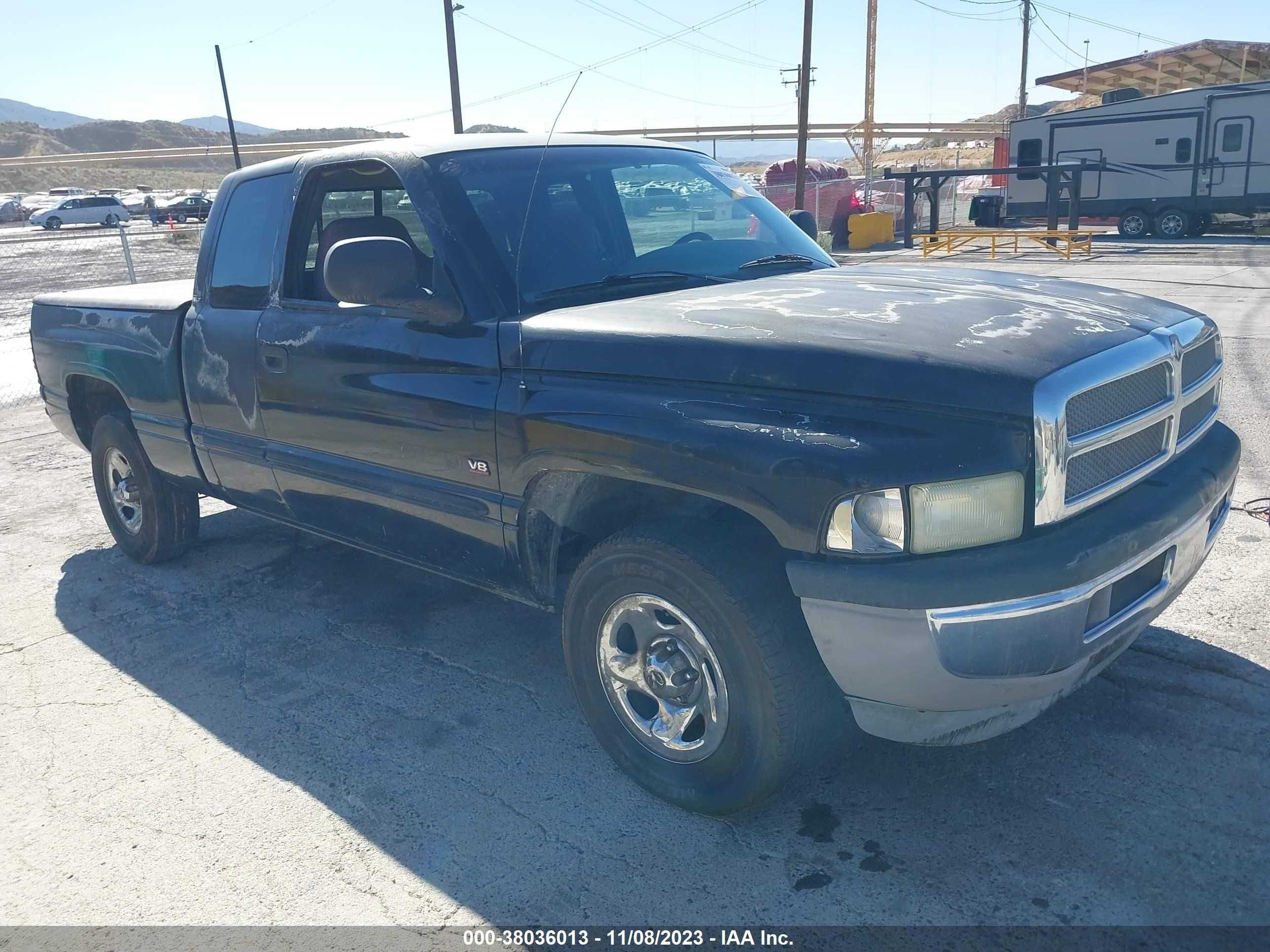 DODGE RAM 2000 3b7hc13y9yg109646