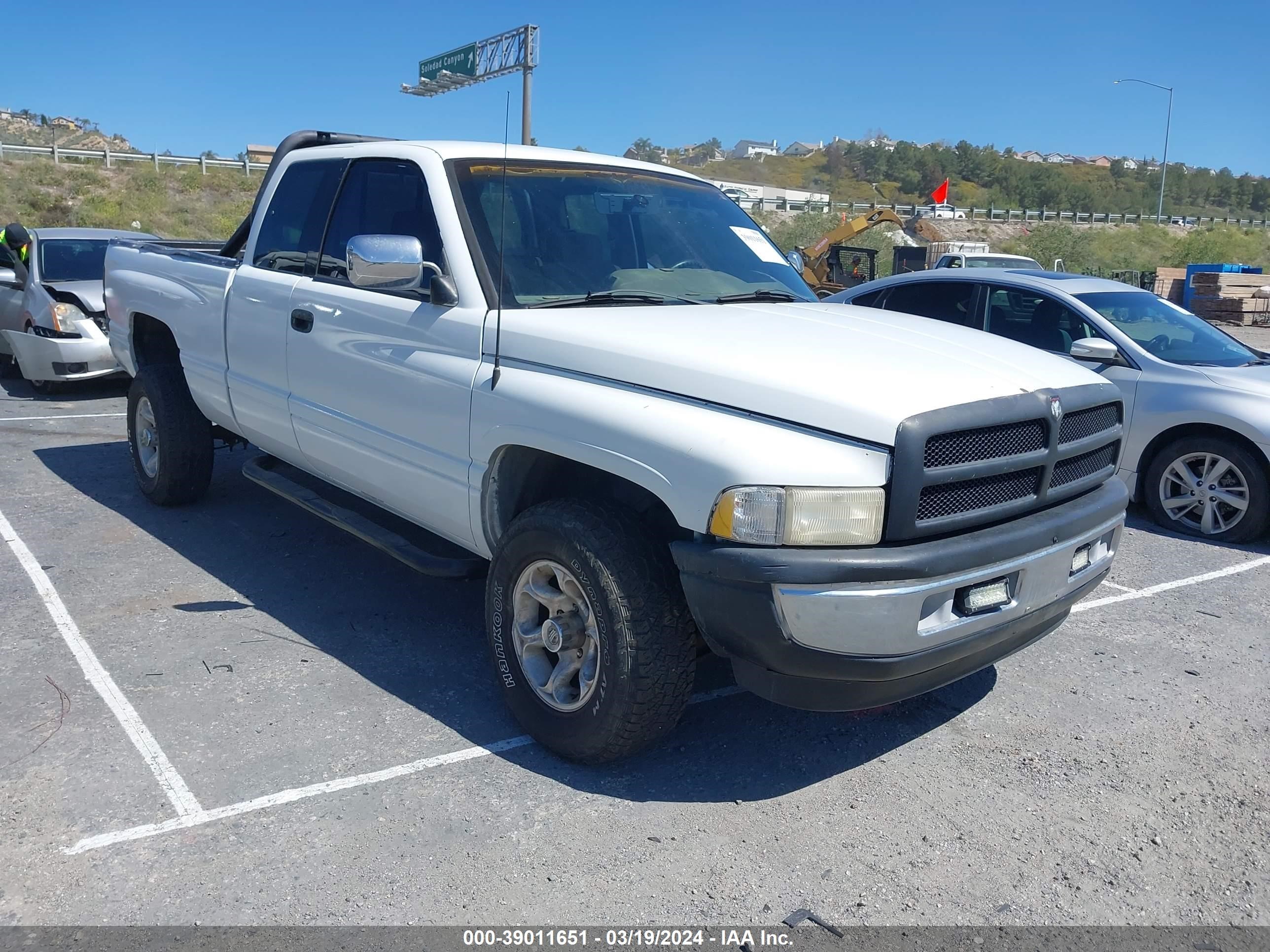 DODGE RAM 1996 3b7hc13z7tm115982