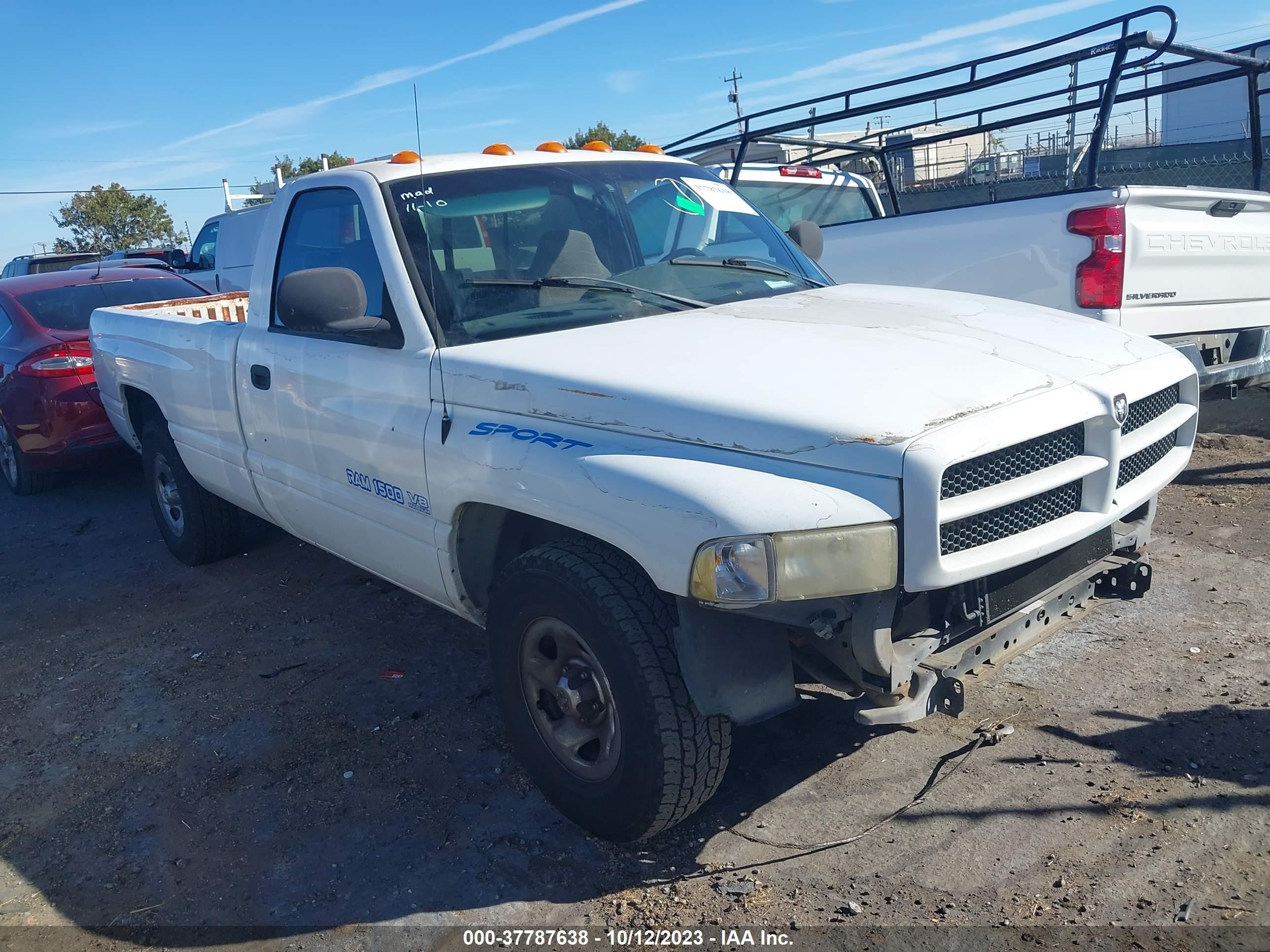 DODGE RAM 1999 3b7hc16z2xm584155