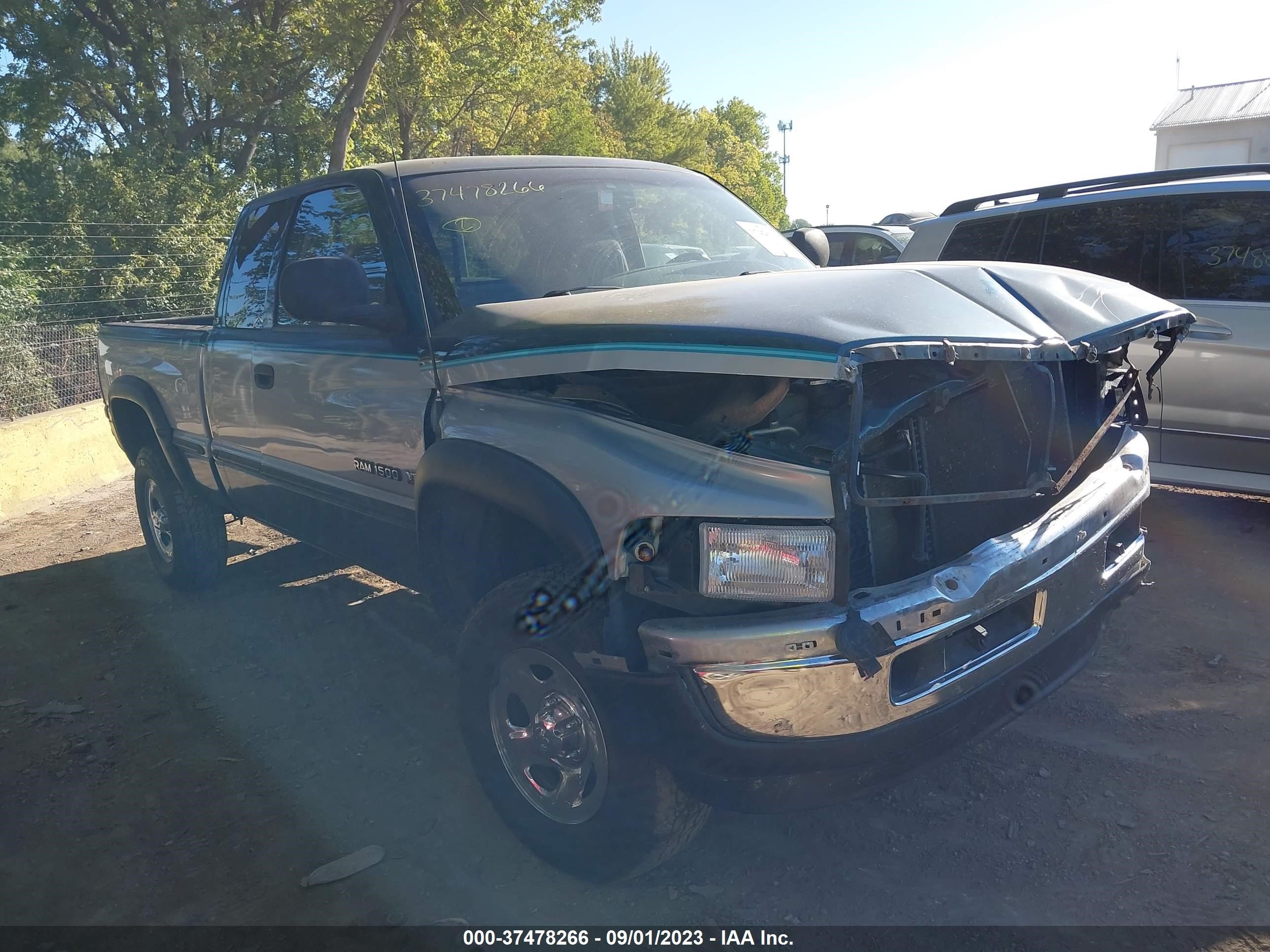 DODGE RAM 1998 3b7hf13z5wg177259